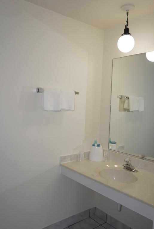 D-Lux Budget Inn Lemont Экстерьер фото